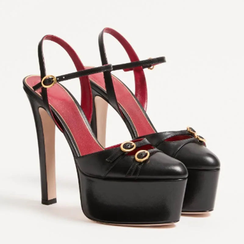 She Lives On Pump Shoes