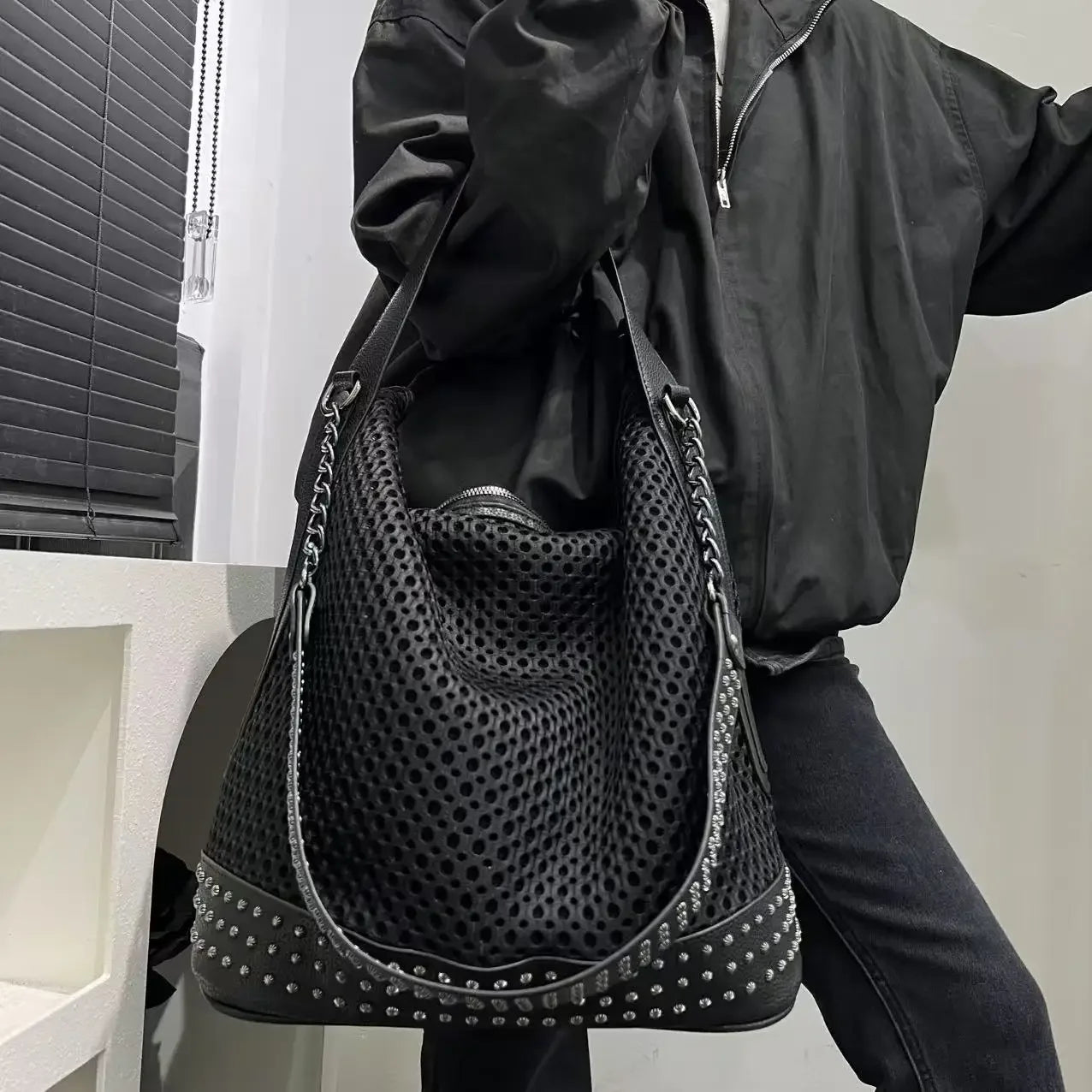 Retro Rivet Splicing Shoulder Bag