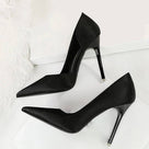 Looking At The Moon Stiletto