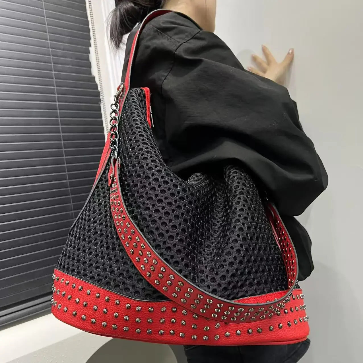 Retro Rivet Splicing Shoulder Bag