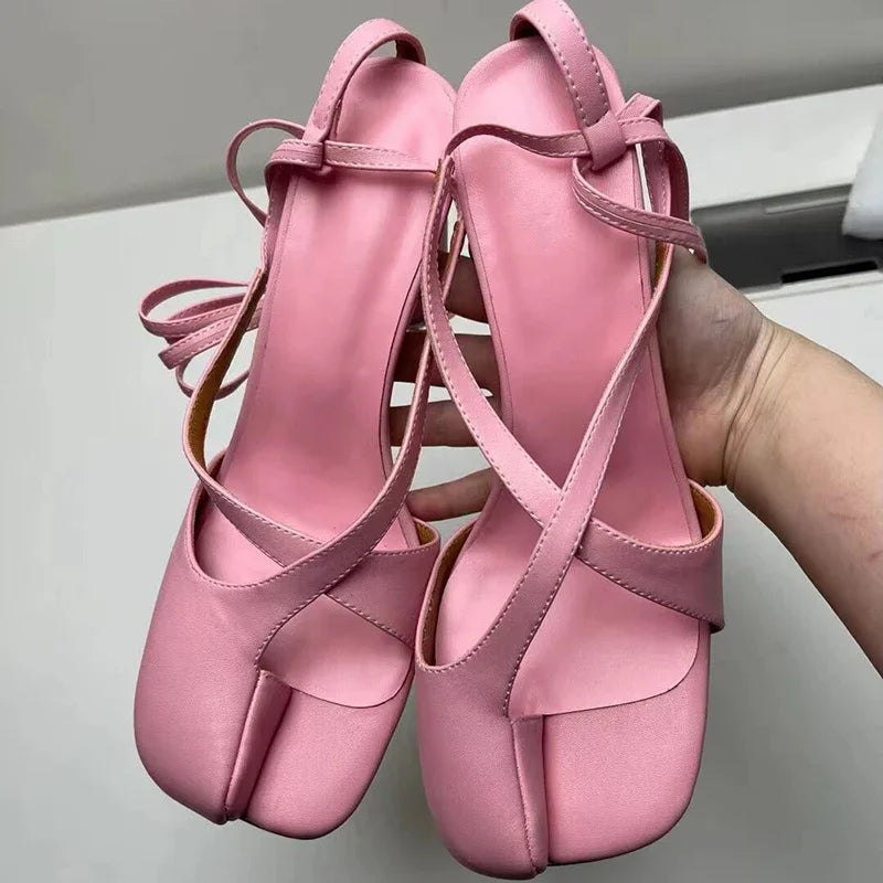 Lace-Up Spilt Toe Pump Shoes