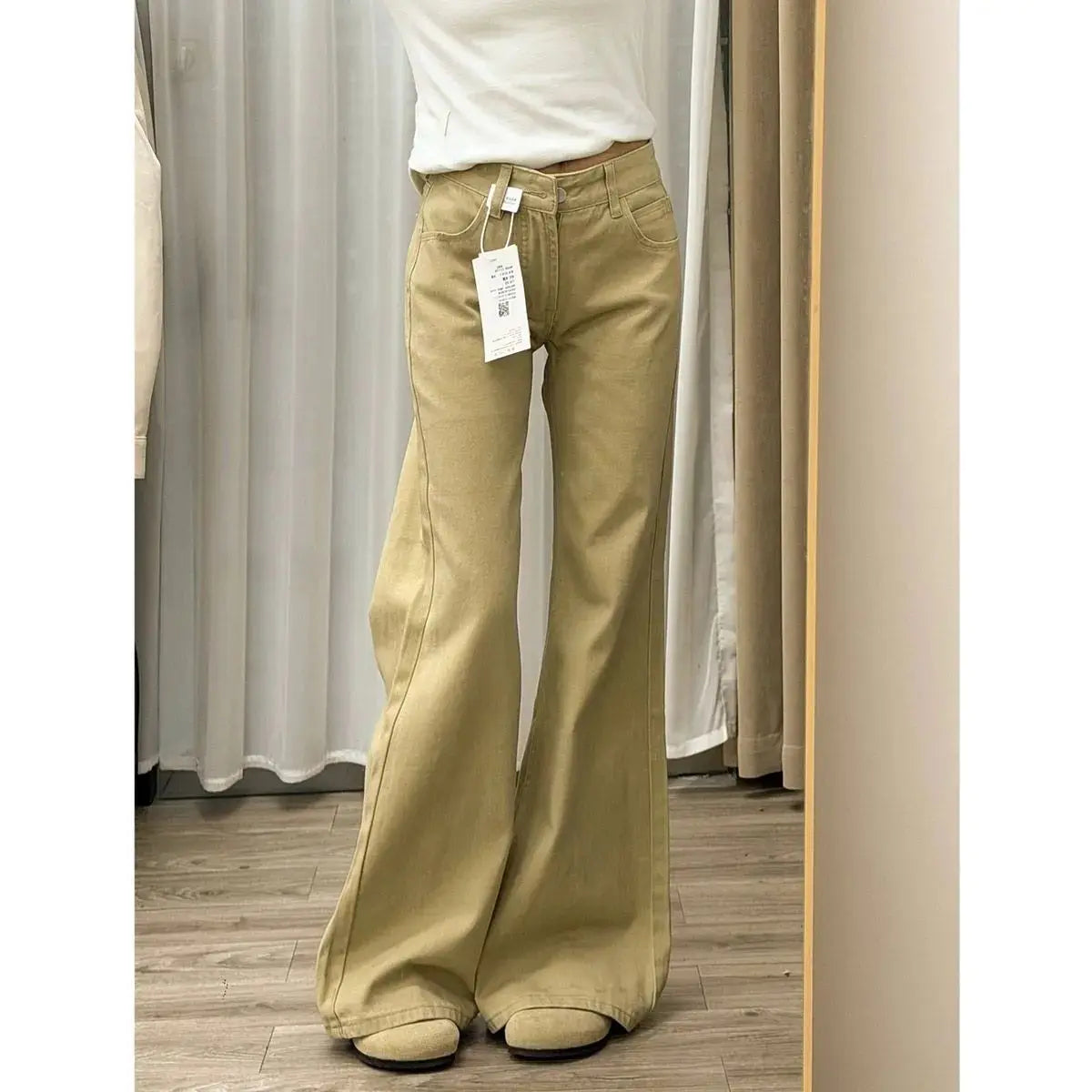 Classic Y2K Style Flared Jeans
